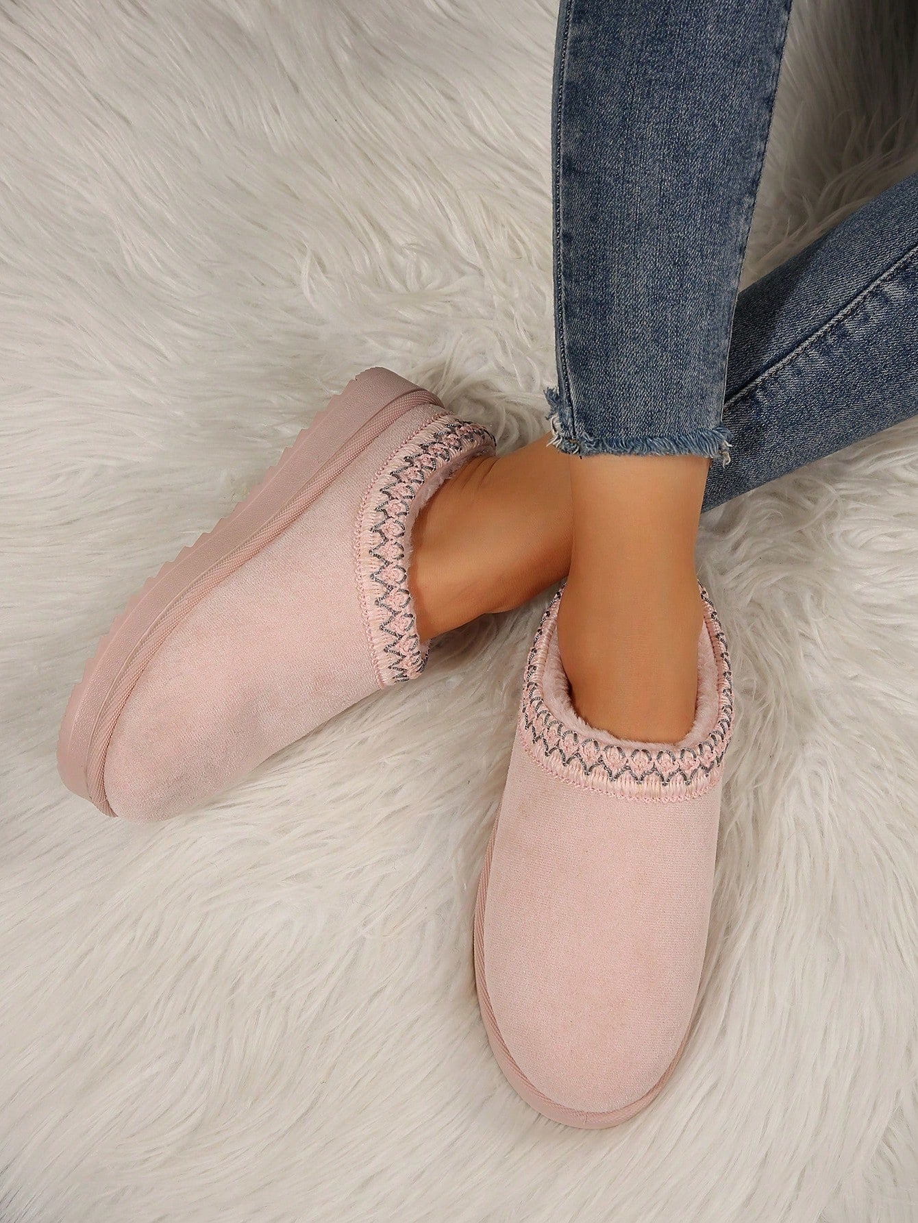 Women'S Sandals Platform Snow Boots - Warm and Durable Shoes for Outdoor Non Slip Comfort, Thickened Flat Soles with Winter Slippers