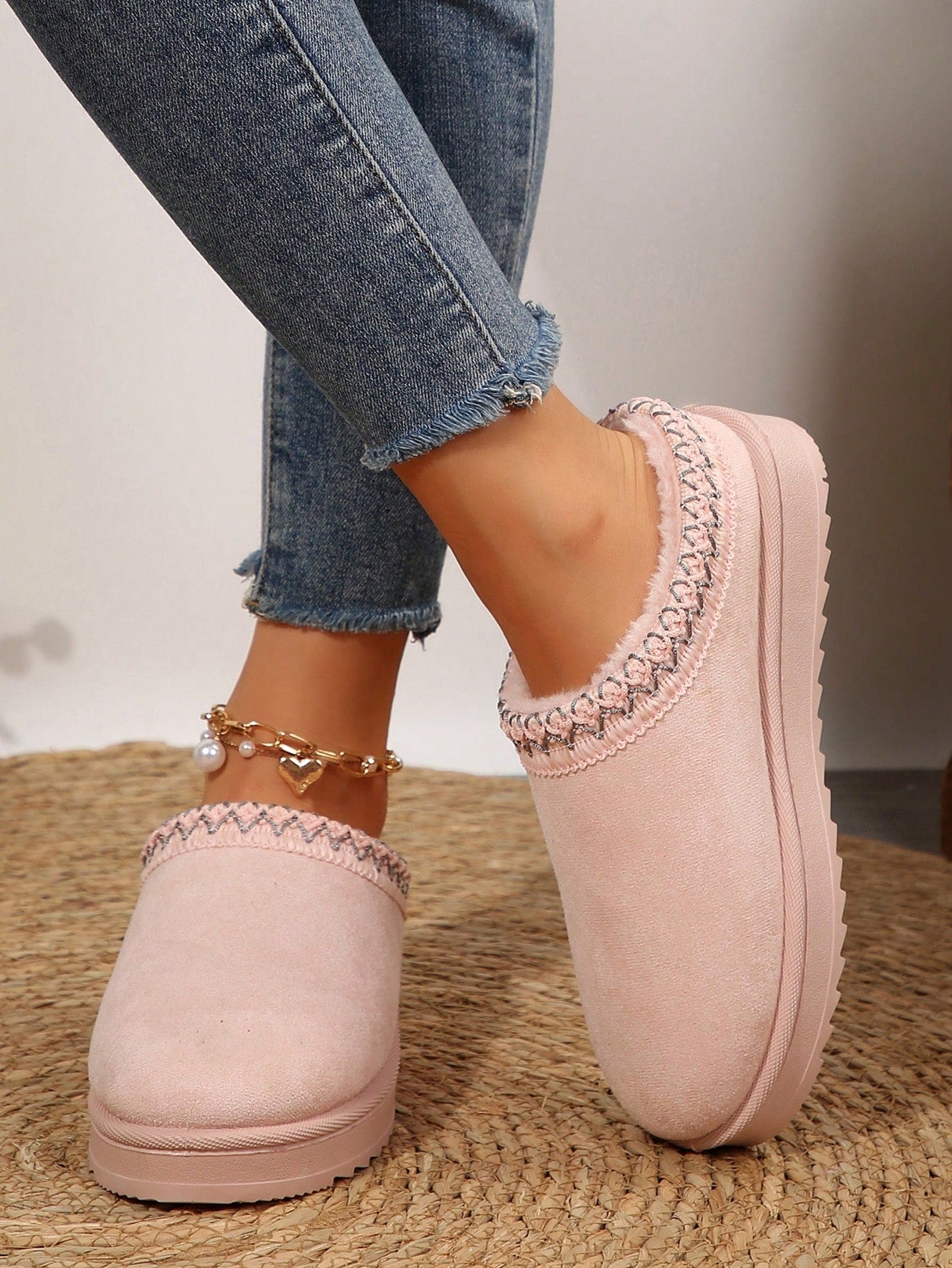 Women'S Sandals Platform Snow Boots - Warm and Durable Shoes for Outdoor Non Slip Comfort, Thickened Flat Soles with Winter Slippers