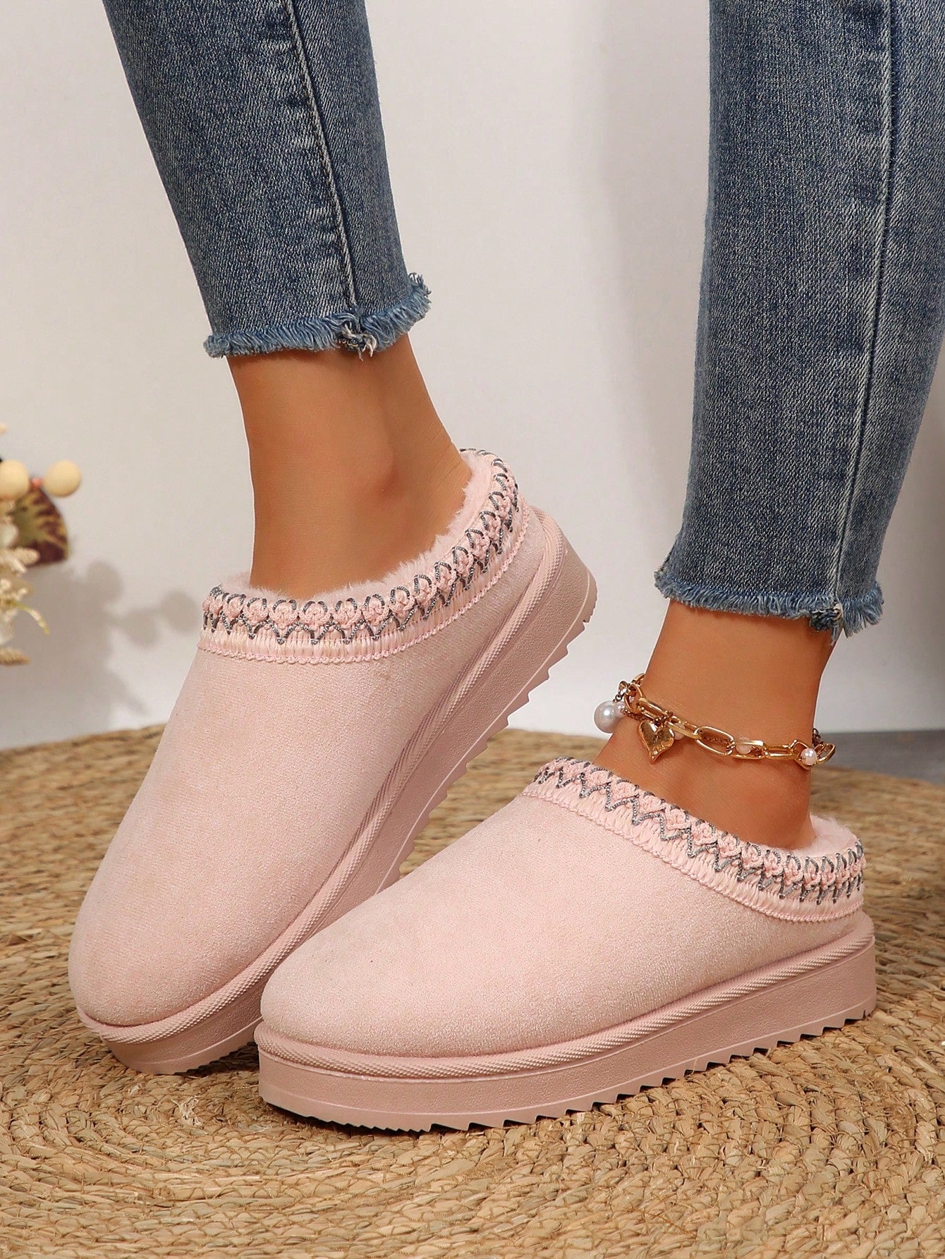 Women'S Sandals Platform Snow Boots - Warm and Durable Shoes for Outdoor Non Slip Comfort, Thickened Flat Soles with Winter Slippers